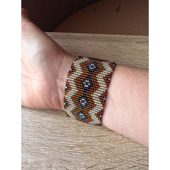 Handmade Vintage Beaded Cuff Bracelet - Southwest Tribal Pattern - Picture 2 of 6